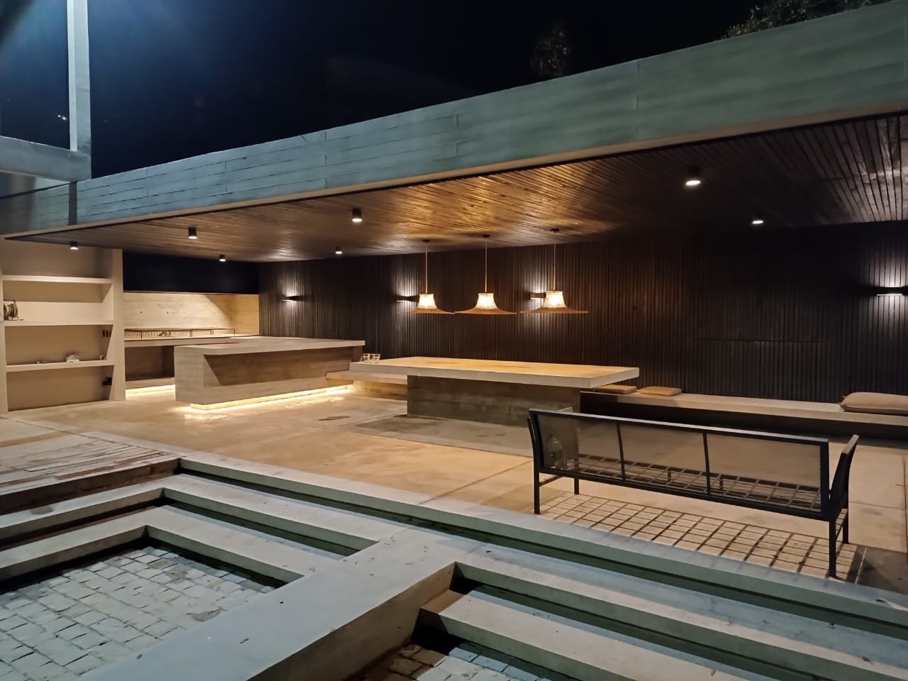 Piscina con neblina